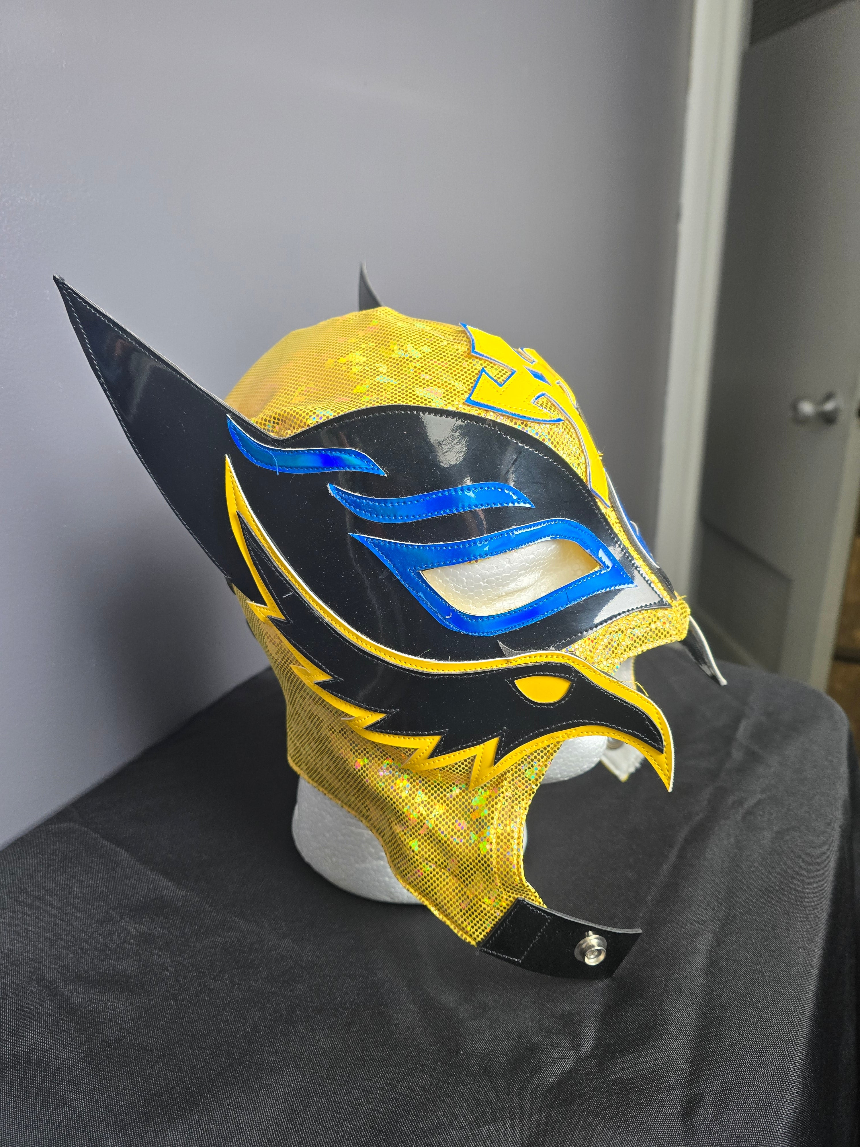 Wolverine/Rey Mysterio