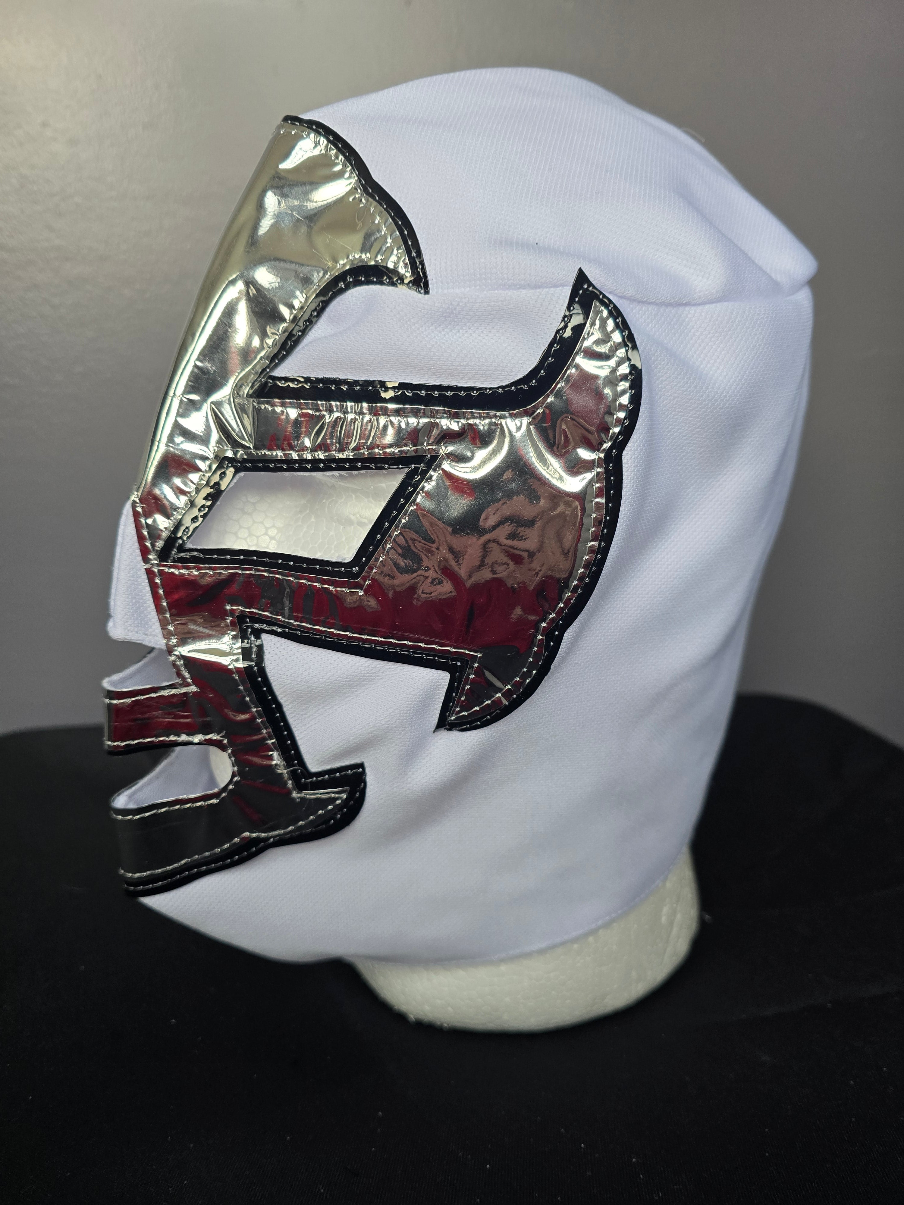 White/Silver Economy Luchador Mask