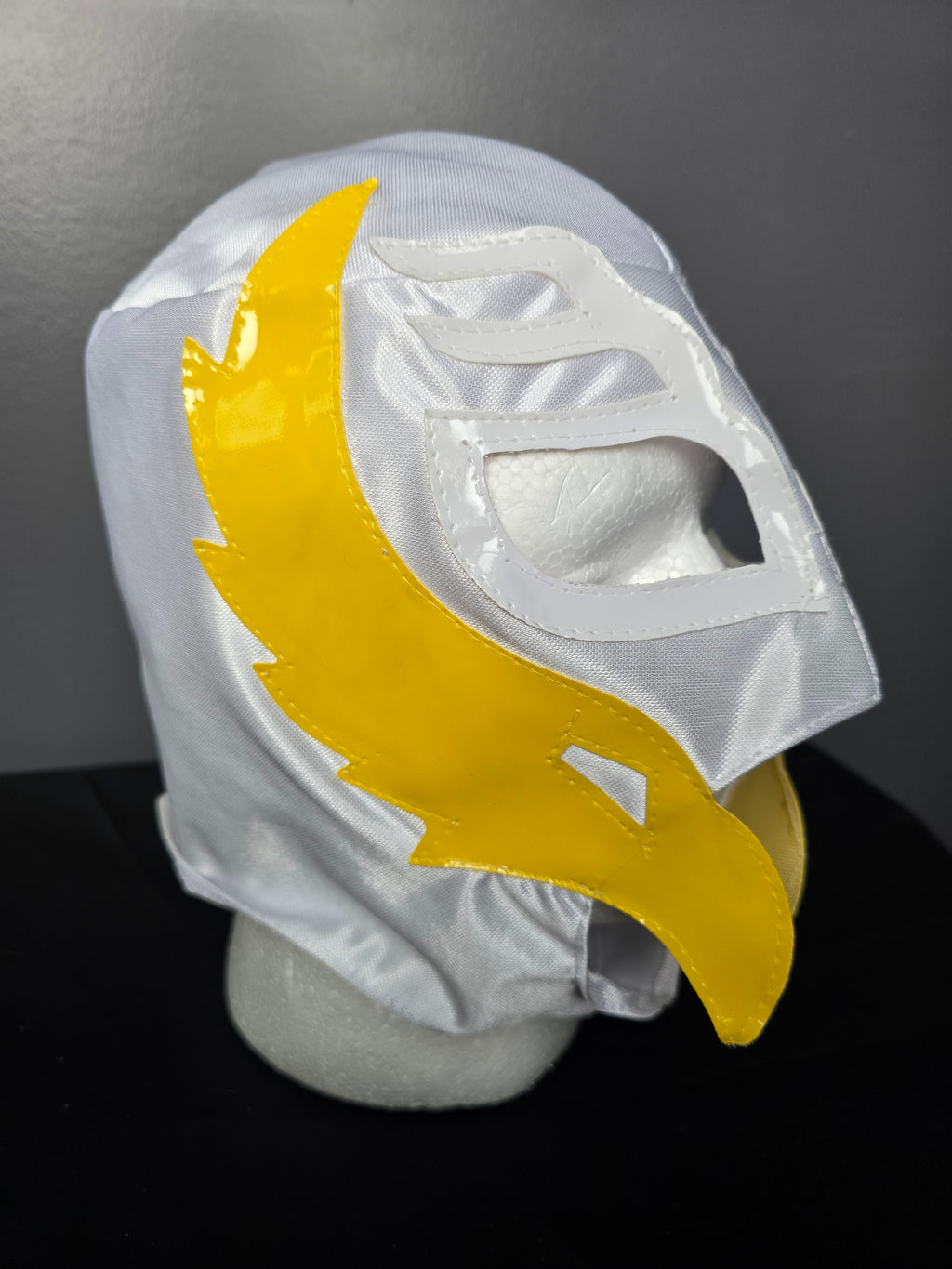 White/Yellow Rey Mysterio Economy Luchador Mask